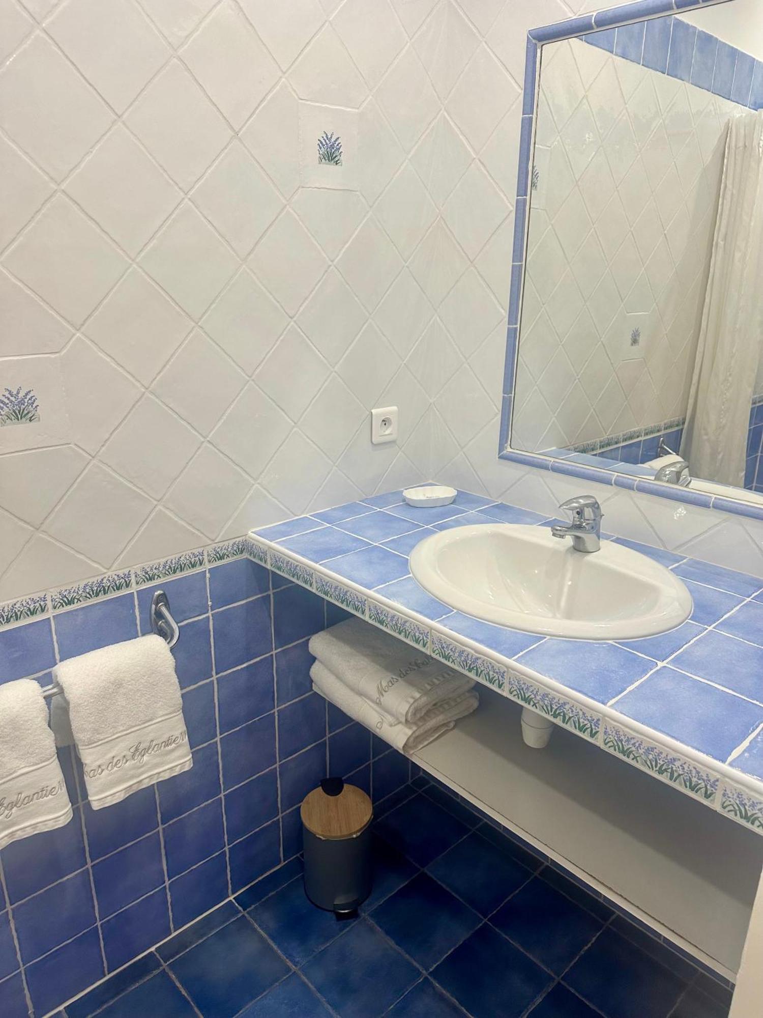 Le Mas Des Eglantiers Propiac Экстерьер фото